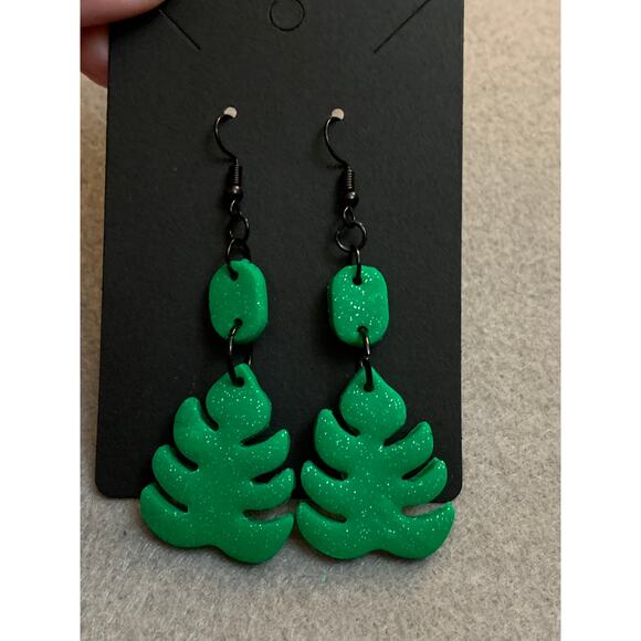 Monstera Leaf Statement Earrings -Handmade Polymer Clay - Glitter - Picture 5 of 5